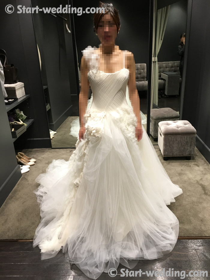 イセタンブライドでヴェラ ウォンのウェディングドレスを試着してきました 理想のドレスを着こなそう Start Wedding