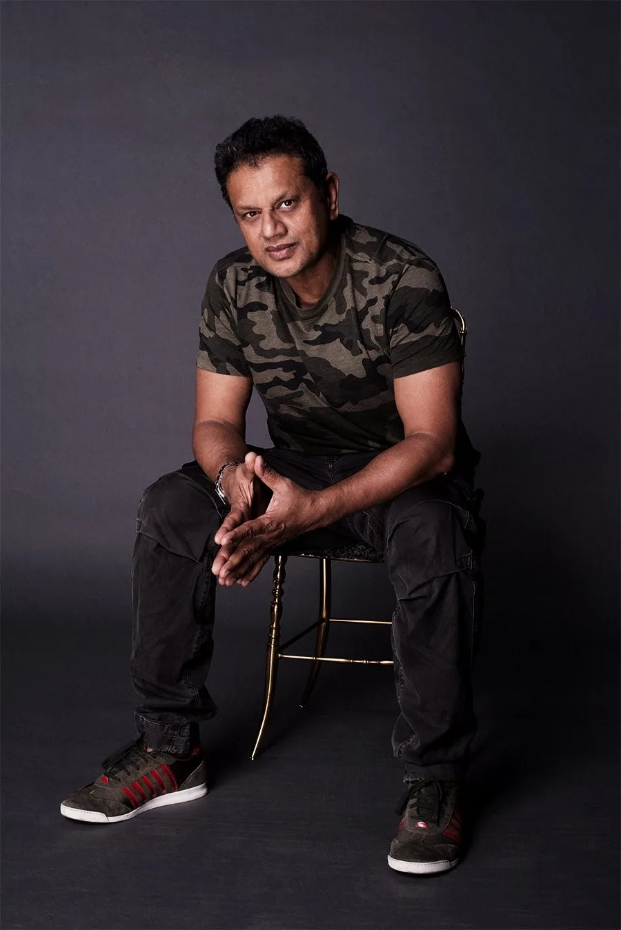 NAEEM KHAN（ナイームカーン）のウェディングドレス紹介