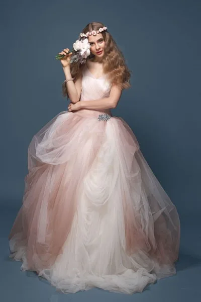 VERA WANG（ヴェラ・ウォン）のウェディングドレス紹介