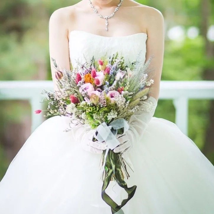 VERA WANG（ヴェラ・ウォン）のウェディングドレス紹介