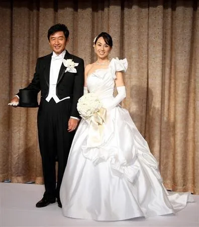YUMI KATSURA（桂由美）のウェディングドレス紹介