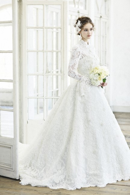 Yumi Katsura 桂由美 のウェディングドレス紹介 憧れ結婚式で最高のドレス姿に Start Wedding