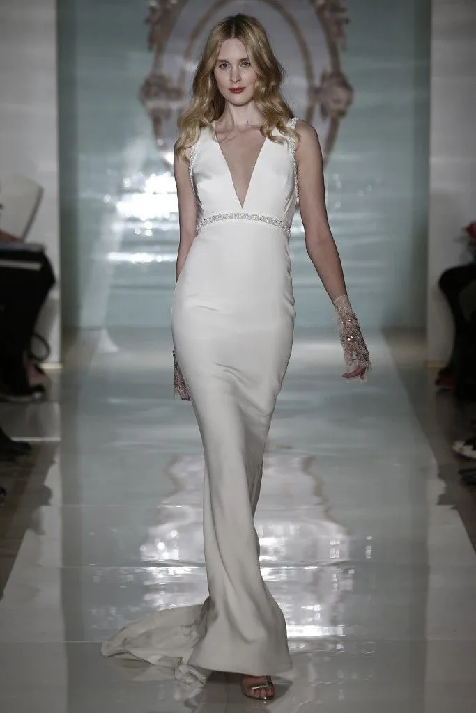 REEM　ACRA（リーム・アクラ）のウェディングドレス紹介
