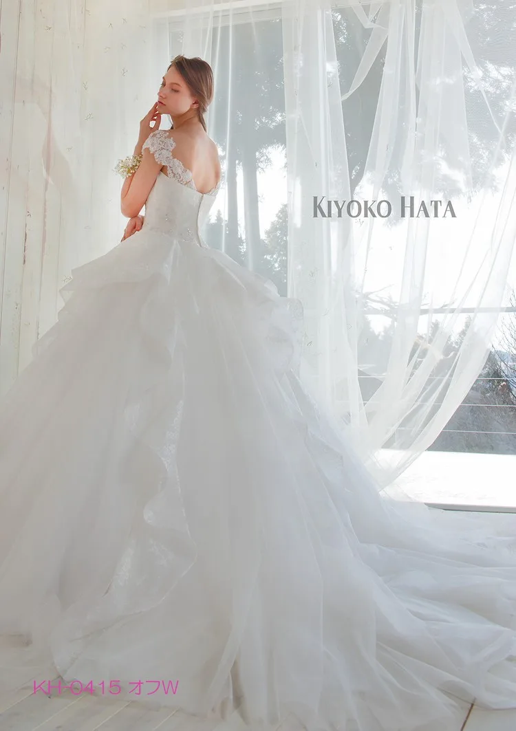 KIYOKO　HATA（キヨコハタ）のウェディングドレス紹介