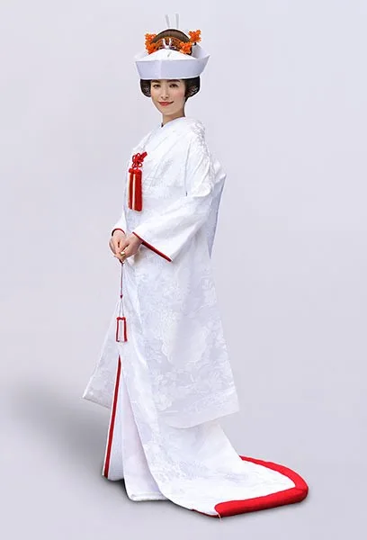 TAKAMI BRIDAL（タカミブライダル）のウェディングドレス紹介