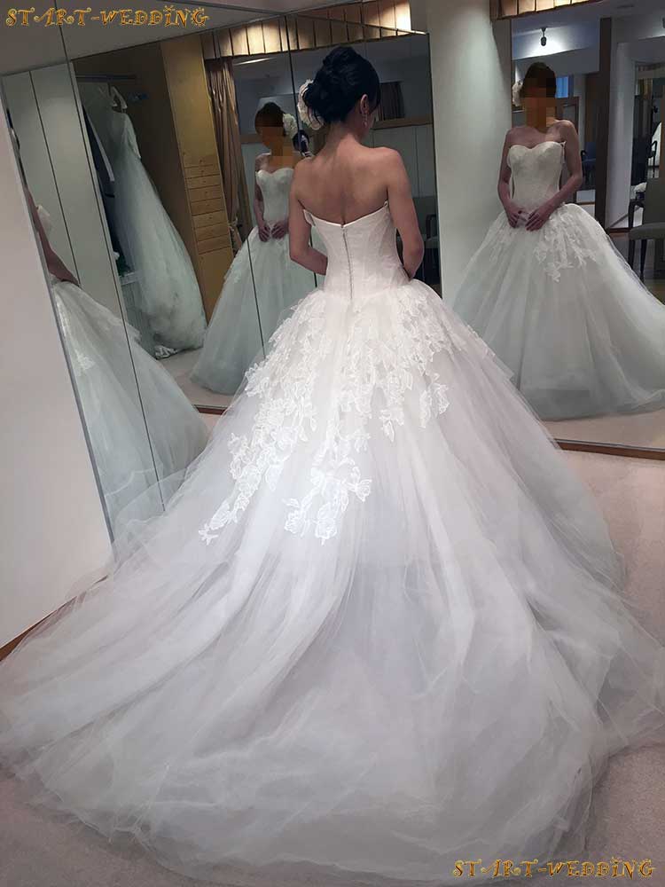 VERA-WANG-Laura